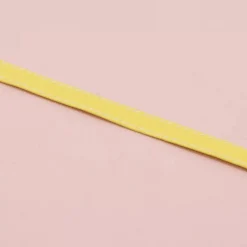 Outlet Cinta de Ecopiel Amarillo Pastel 1cm Telas, Sedas Y Fieltro
