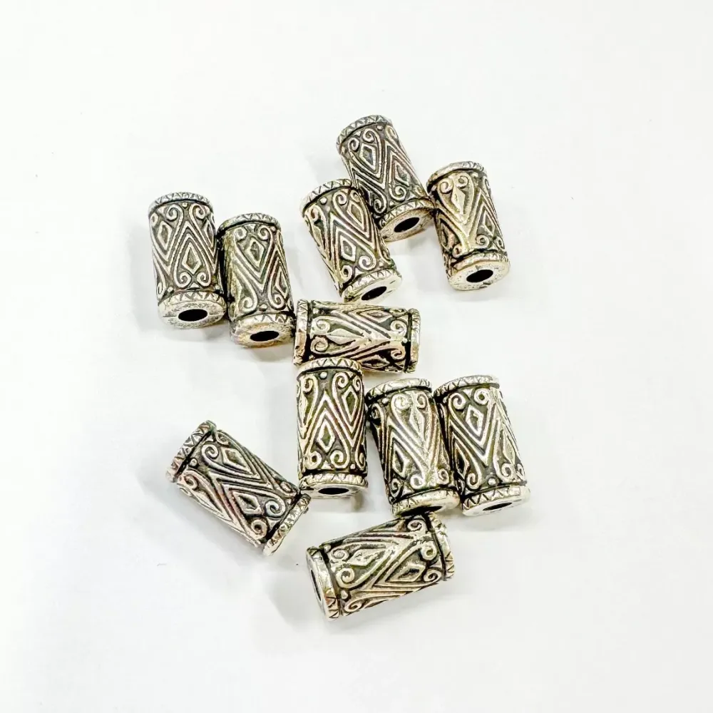 Set de 11 cuentas tubo plata Bisutería