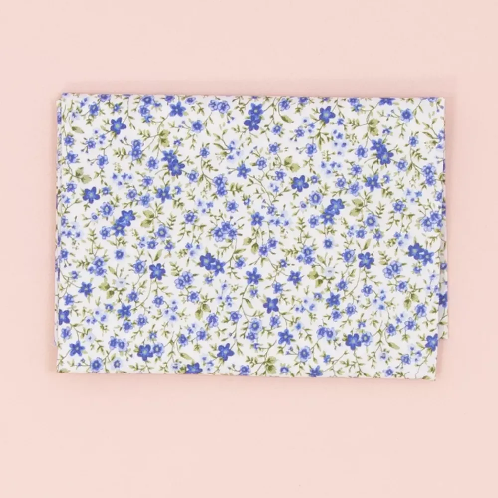 Discount Tela Campo de Flores Azules 50x35cm Telas, Sedas Y Fieltro